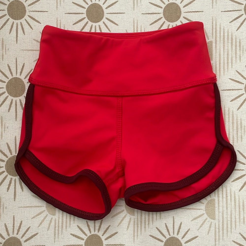 Tiger Friday Finn shorts Chili Pepper CM